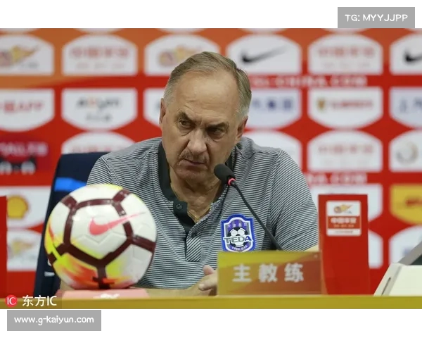 中超积分榜动态更新及最新转会信息全面解读与分析 中超积分榜动态更新及最新转会信息全面解读与分析